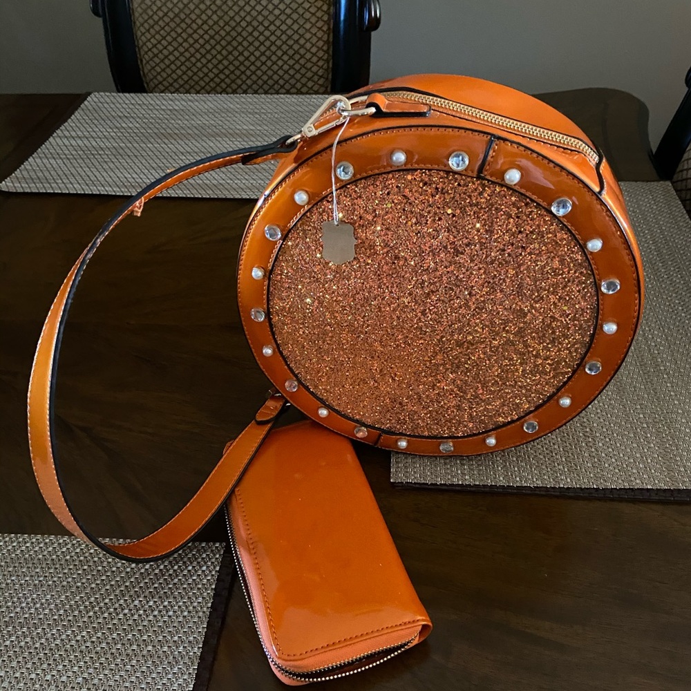 Purse that’s brand new and straight from boutique.